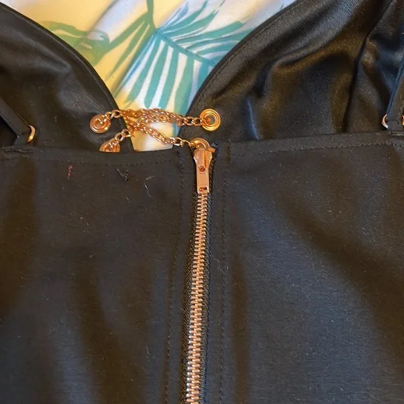 Black dressy crop top with zipper back - Picture 2 of 2